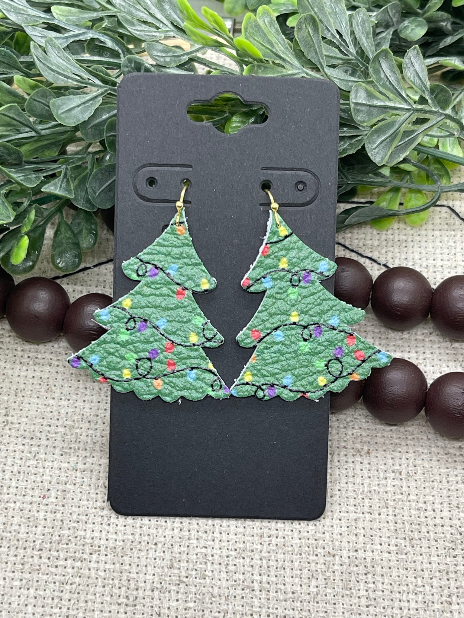 Christmas Tree Shaped Twinkle Light Print Leather Earrings