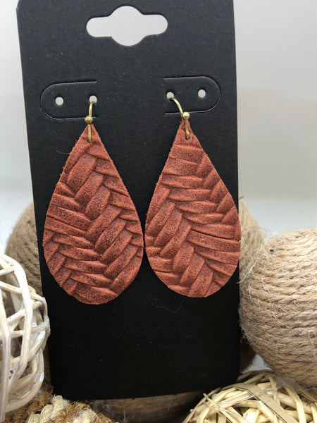 Cinnamon or Rust Brown Fishtail Leather